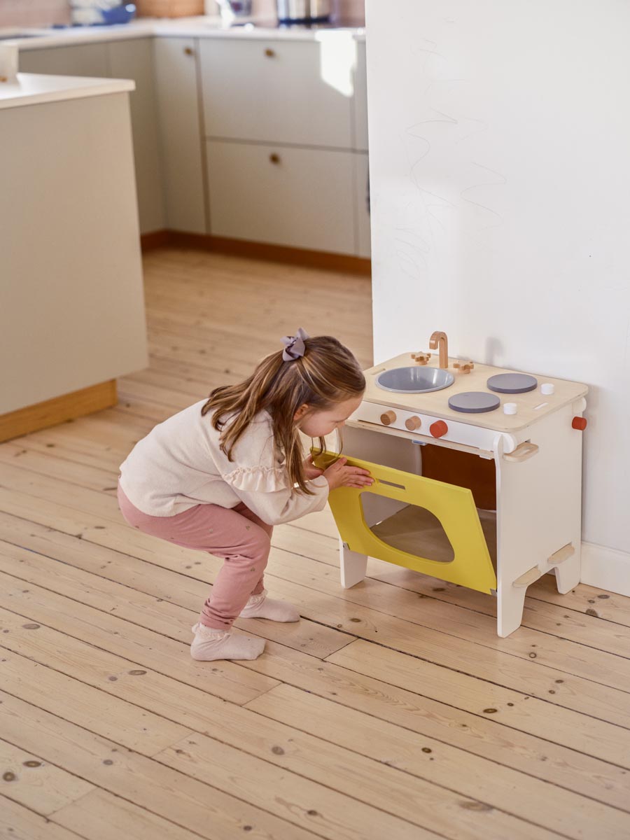 Essentials Kitchen Set