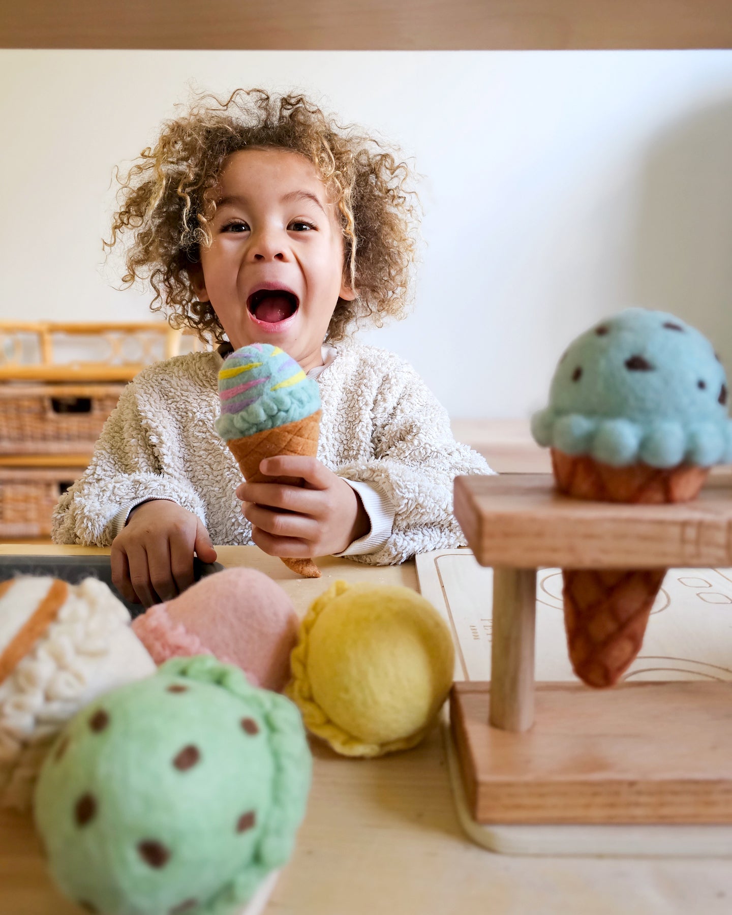 Felt Ice Cream Set - Waffle Cones And 9 Ice Cream Scoops