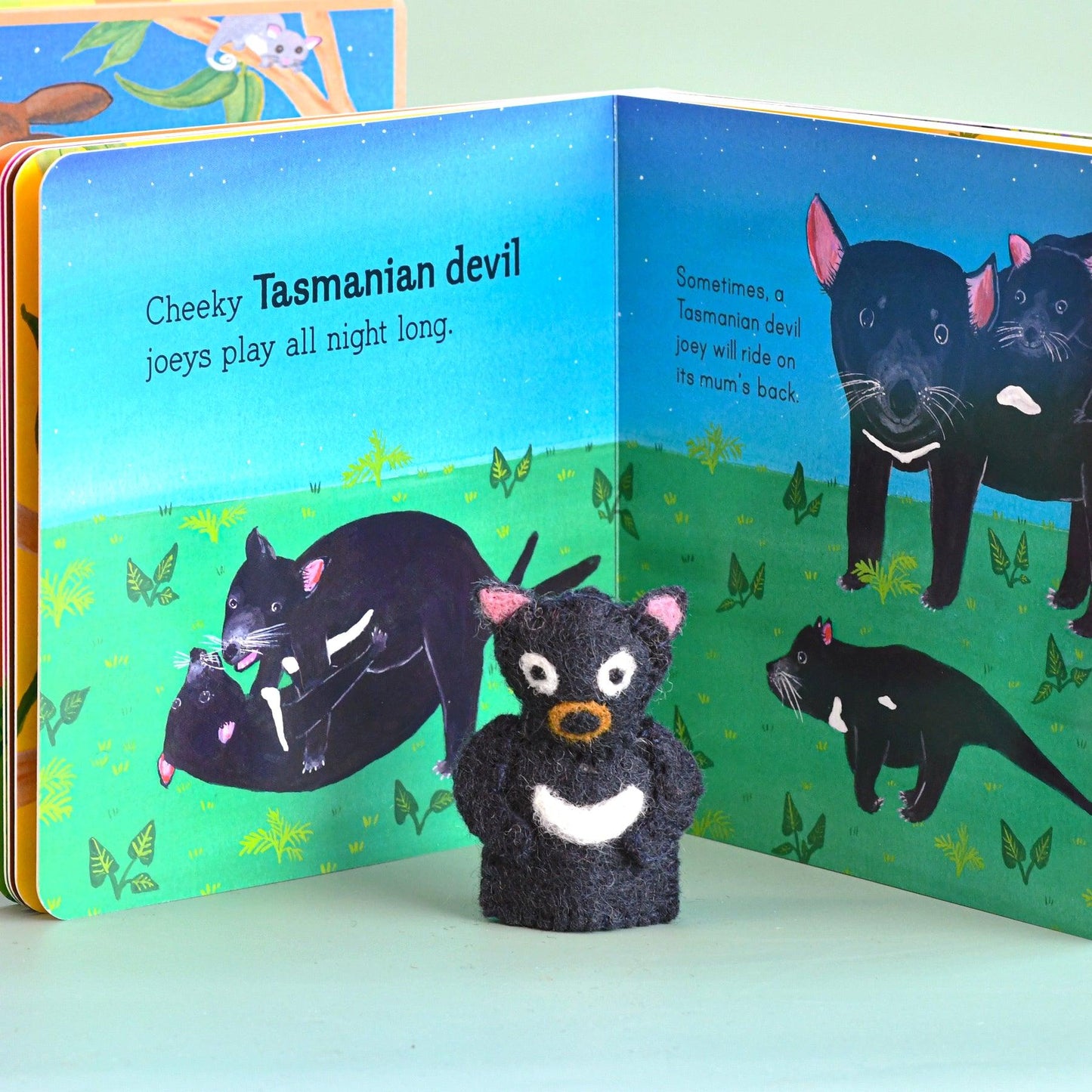 Australian Finger Puppets And Book Set By Frané Lessac